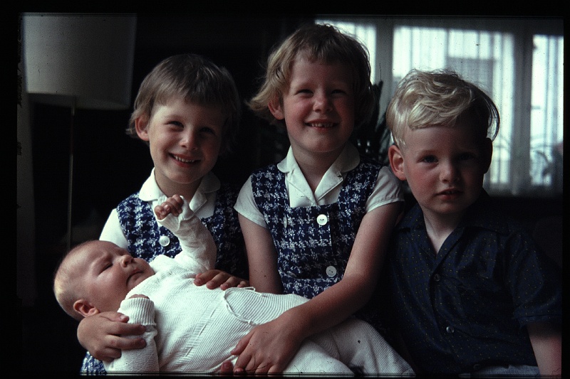 02.Gronau jul 1968 Brigitte,Marion,Peter,Jurgen.JPG